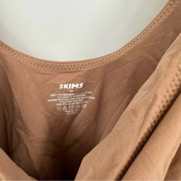 SKIMS FITS EVERYBODY SQUARE NECK BODYSUIT B1064 - Picture 7 of 7